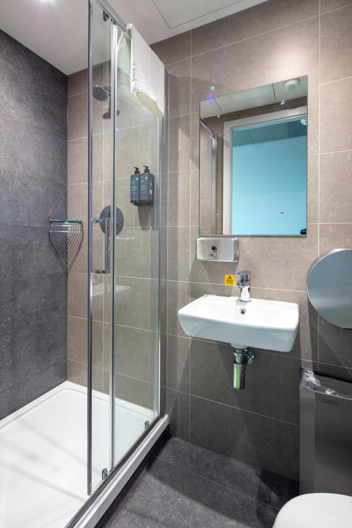 Clink I Lar Hostel Dublin Bagian luar foto